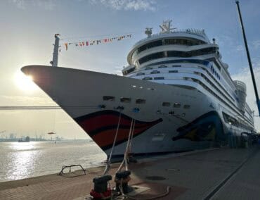 AIDA Cruises beendet Kreuzfahrtsaison in Warnemünde