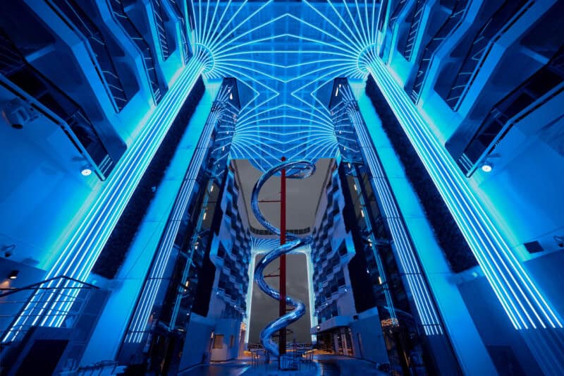 MSC World Europa ist auf dem Weg zur Taufe in Doha (Katar)