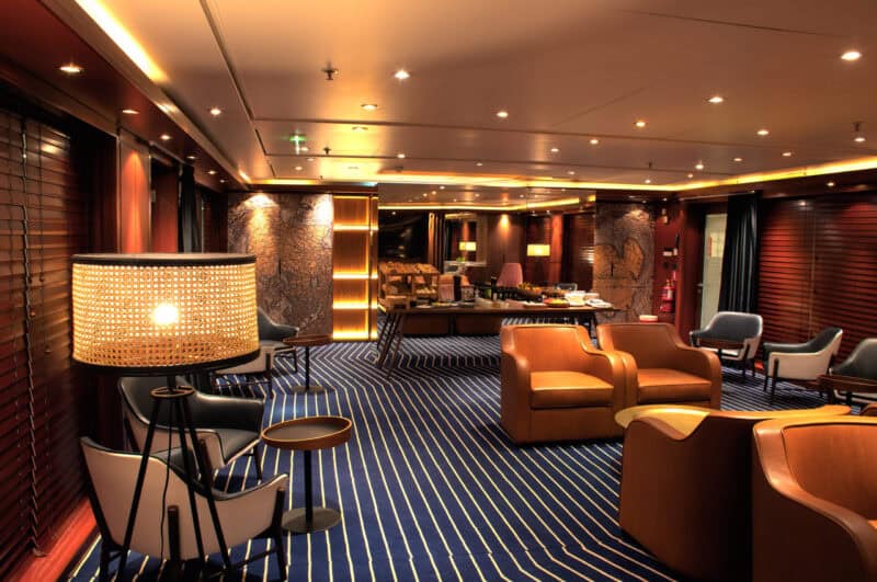 Neptune’s Lounge auf der Vasco da Gama steht ausschliesslich Suiten Gästen zur Verfügung