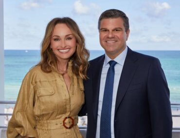 Oceania Cruises zelebriert imposante Taufe der Vista mit Chefköchin Giada De Laurentiis