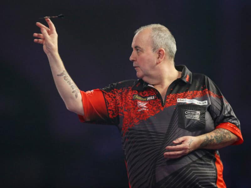 Dartspieler wie Phil Taylor, Florian Hempel und Max Hopp laden zum Dart Cup aufs Meer