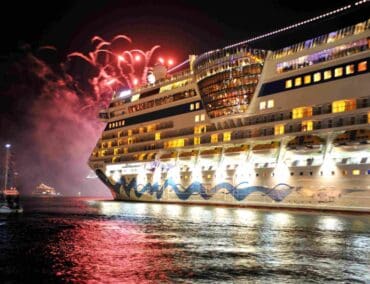 Warnemünde feiert Beginn der Kreuzfahrt-Saison wieder mit Port Party