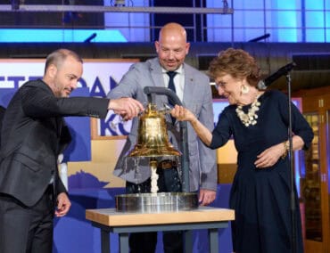 Glockenweihe in Rotterdam durch Prinzessin Margriet der Niederlande