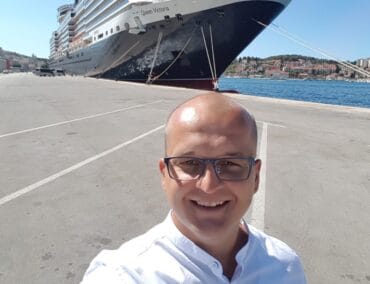 Cunard sucht in München neue Crew-Mitglieder