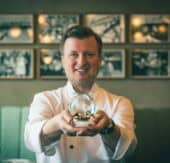 Acht exklusive Reisen auf der MS Europa mit dem Hamburger Drei Sterne Koch Kevin Fehling