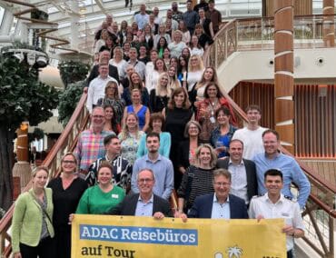 ADAC Reisebüros von Grösse der AIDAnova beeindruckt