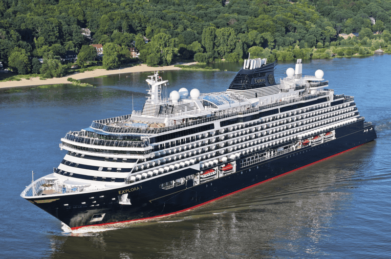 Explora I läuft erstmals im Hamburger Hafen ein
