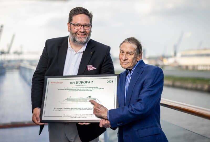 Hapag-Lloyd Cruises stürmt an die Spitze des Insight Guides Cruising & Cruise Ships