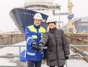 Mein Schiff 7: Emissionsarm mit Marinediesel auf See und grünem Strom im Hafen