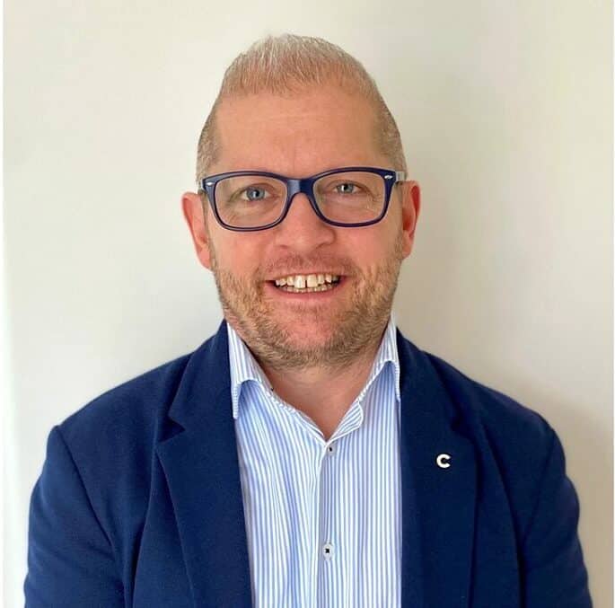 Bernhard Bohn, Costa Sales Director Austria & Switzerland feiert Jubiläum