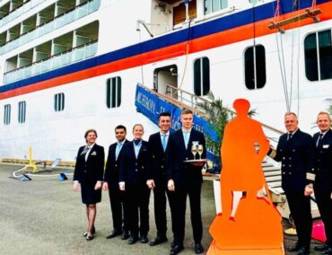 Wanderer über dem Nebelmeer beendet 194-tägige Reise auf See
