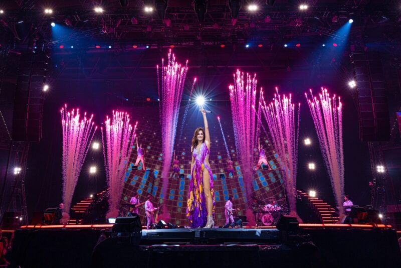 Schlager Königin Andrea Berg verwandelt die Mein Schiff 7 in eine Schlagerbühne