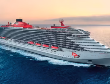 Virgin Voyages jagt der Mitternachtssonne hinterher