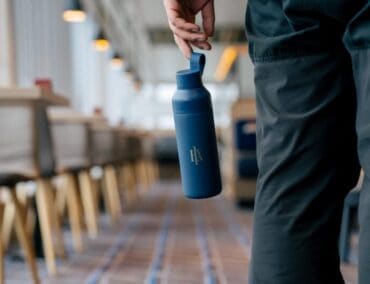 Gegen Plastikmüll im Ozean – HX Gäste erhalten gratis wiederverwendbare Ocean Bottle