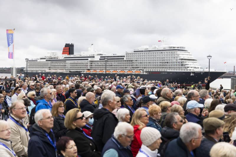 Eine ganze Stadt als Taufpatin: Liverpool übernimmt die Taufpatenschaft der neuen Queen Anne