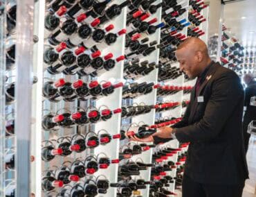 Weinliebhaber kommen bei Celebrity Cruises voll auf ihre Kosten