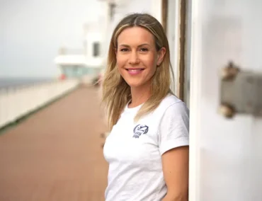 Hoffnung für die Ärmsten: Wie Wolke Hegenbarth die Botschaft von Mercy Ships verbreitet
