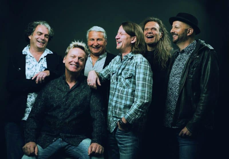 Flusskreuzfahrt mit den Stars des Kölner Karnevals Bläck Fööss, Paveier und Filue