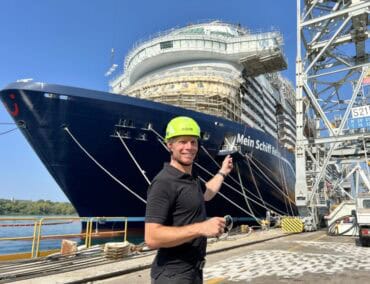 Der Schweizer Kapitän Tom Roth gewährt erste Einblicke in die Mein Schiff Relax