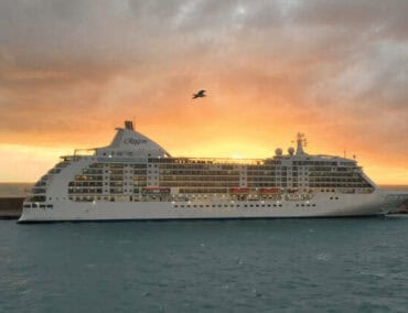 Fünf exklusive Sonnenfinsternis-Kreuzfahrten mit Regent Seven Seas Cruises