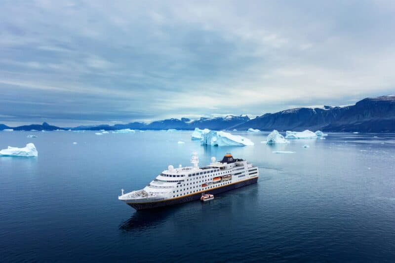Entdecke die Arktis: Island, Grönland und Spitzbergen mit Iceland ProCruises
