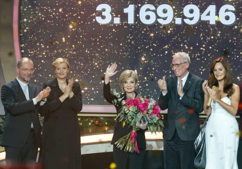 Licht der Hoffnung: Carmen Nebel und Phoenix Reisen setzen sich für Notleidende ein