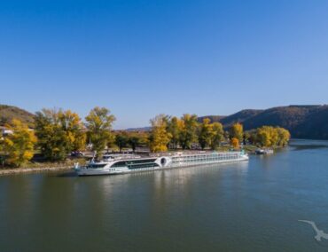 Entdecke die neuen Flussreisen auf Donau und Rhein mit Phoenix Reisen