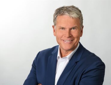 Rolf-Dieter Maltzahn folgt Jörg Eichler an der Spitze der A-Rosa Flussschiff GmbH