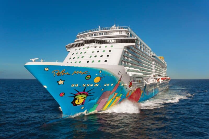 Verschönerungskur für Norwegian Bliss und Norwegian Breakaway