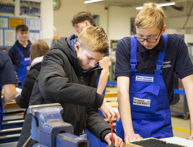 Abend der Ausbildung bei der Meyer Werft: Deine Chance in die Berufswelt einzutauchen