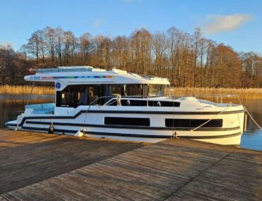 Liberty: Neuer Bootstyp der Luxury Klasse für führerscheinfreien Hausbooturlaub