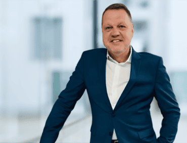 Arthur Bont wird neuer Senior Vice President Hospitality bei River Advice