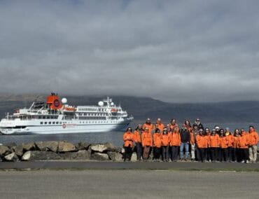 Expeditionsseereise ins Nordmeer mit Besuch der “Hauptstadt der Papageientaucher”