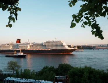 Königlicher Besuch in Hamburg: Queen Anne macht der Hansestadt ihre Aufwartung
