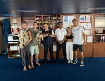 Helden auf hoher See: Die Rettung von Menschen und Hunden durch die Crew der Carnival Splendor