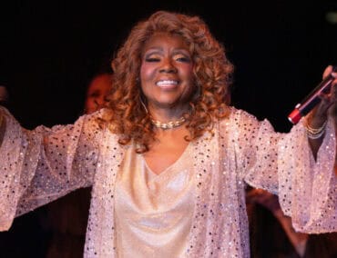 Gloria Gaynor begeistert erneut mit “I Am What I Am” auf der Crystal Serenity