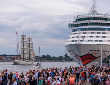 Hanse Sail in Rostock: AIDA Cruises bringt Urlaubsträume an den Stadthafen