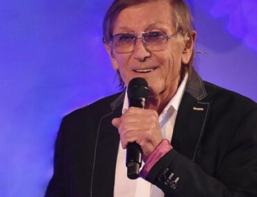 Flusskreuzfahrt mit Jonny Hill: „Ruf Teddybär eins vier“ live auf der MS Edelweiss