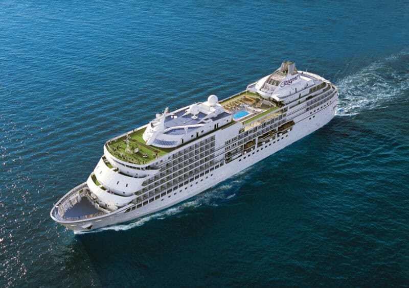Abschied von einer Legende: Die Seven Seas Navigator feiert ihre letzten Reisen