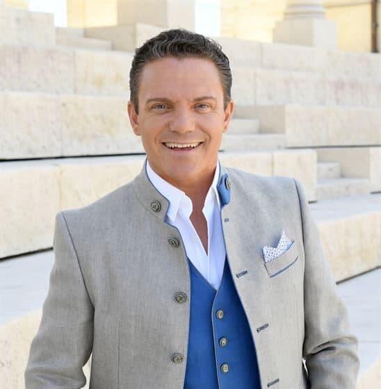 Stefan Mross tut Gutes: Flusskreuzfahrt auf der A-Rosa Sena für Bildung in Namibia