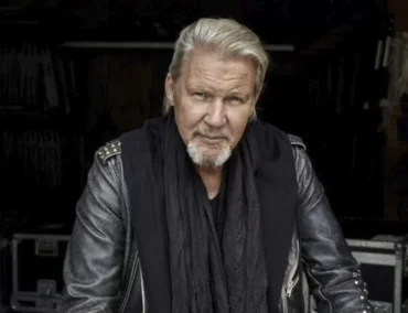„What’s Another Year“ und „Hold Me Now“ live erleben – Flusskreuzfahrt mit Johnny Logan