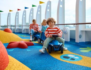 Familien-Kreuzfahrt 2026: Kinder reisen mit AIDA gratis und erhalten Flugrabatt