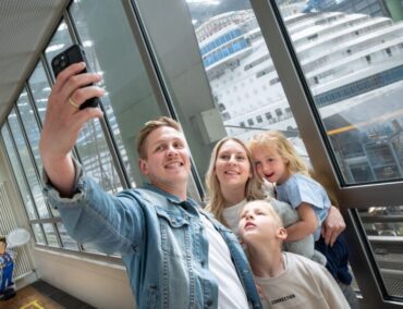 Schiff ahoi! Wie die Meyer Werft Kinderherzen im Sturm erobert