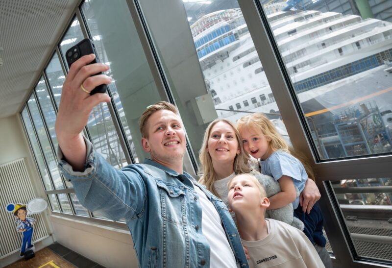 Schiff ahoi! Wie die Meyer Werft Kinderherzen im Sturm erobert