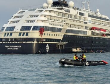 Antarktis im Flüstermodus: Wie HX Hurtigruten Expeditions den Unterwasserlärm reduziert