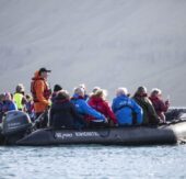 Expedition Island 2026: Naturwunder und Packeis-Abenteuer auf exklusiver Kombireise