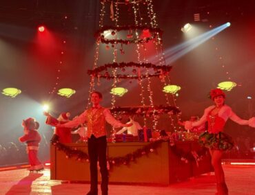 Winterzauber auf dem Rhein: Mit der Excellence Empress zum festlich geschmückten Europa Park