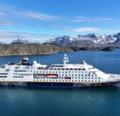 Expedition Grönland: 19 Tage Abenteuer mit der MS Hamburg