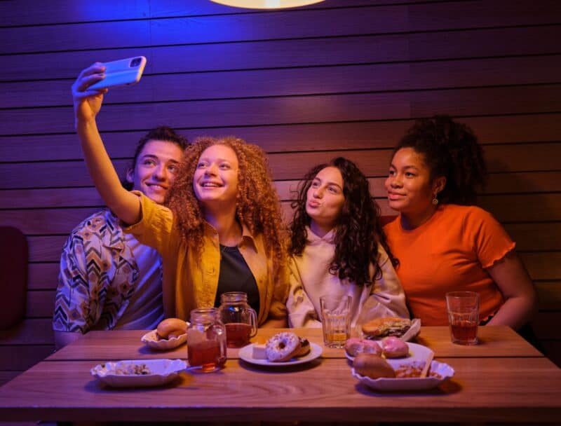 Gen Z und Millennials entdecken Kreuzfahrten für sich