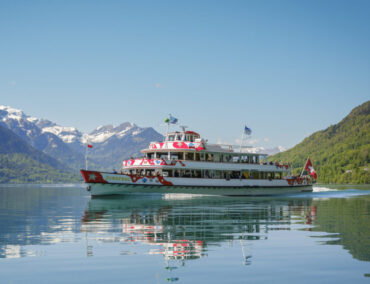 Thunersee und Brienzersee erleben: Saisonstart mit modernisierten Schiffen